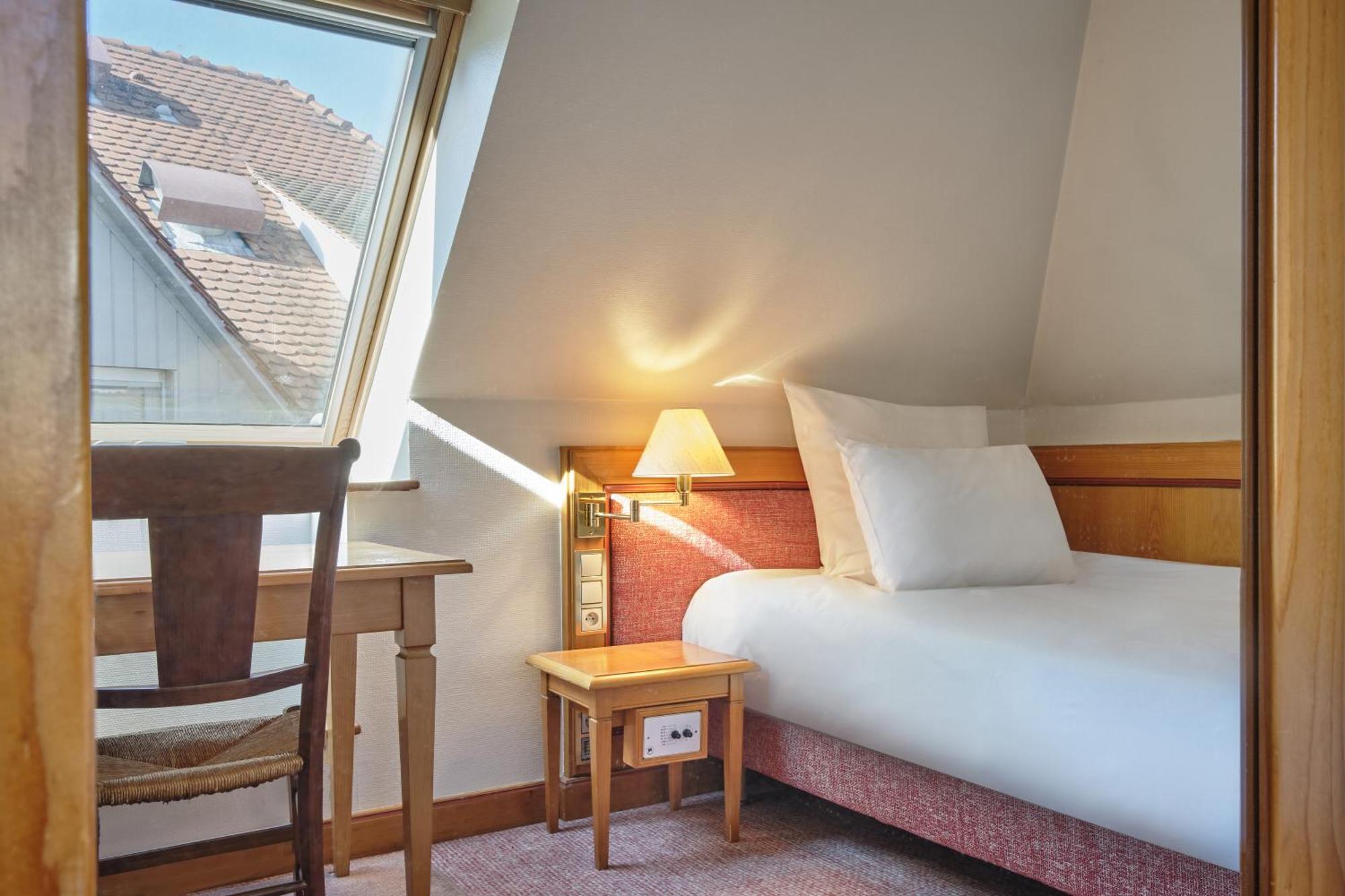 Hotel & A La Cour D'alsace By Happyculture 4*