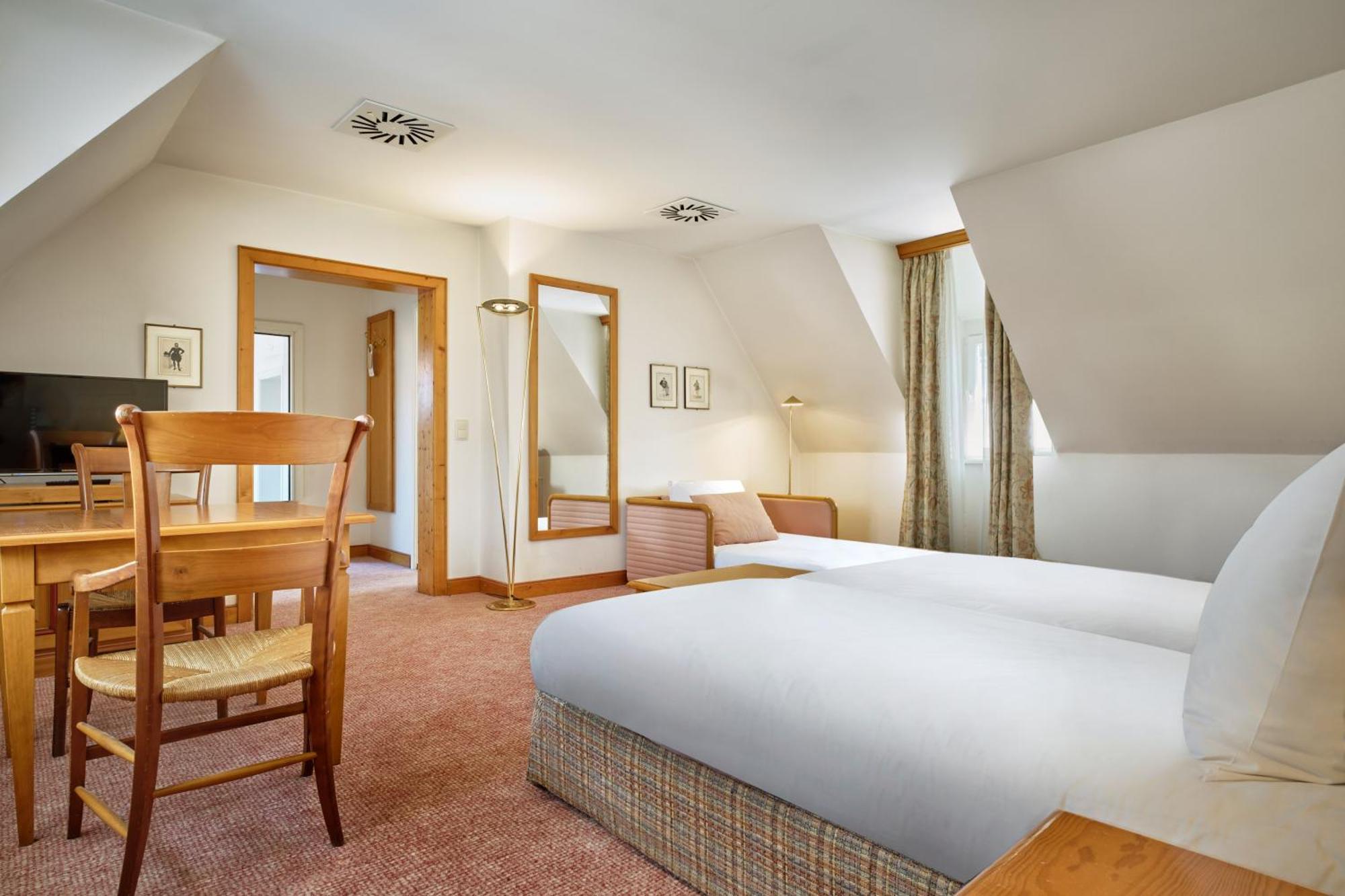& A La Cour D'alsace By Happyculture Hotel 4*