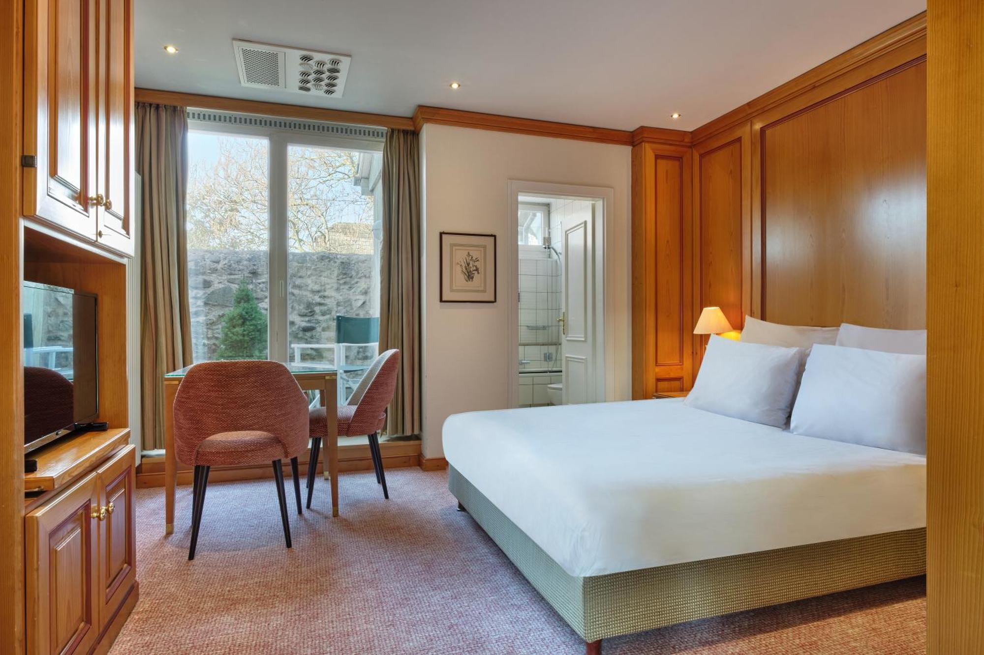 & A La Cour D'alsace By Happyculture Hotel