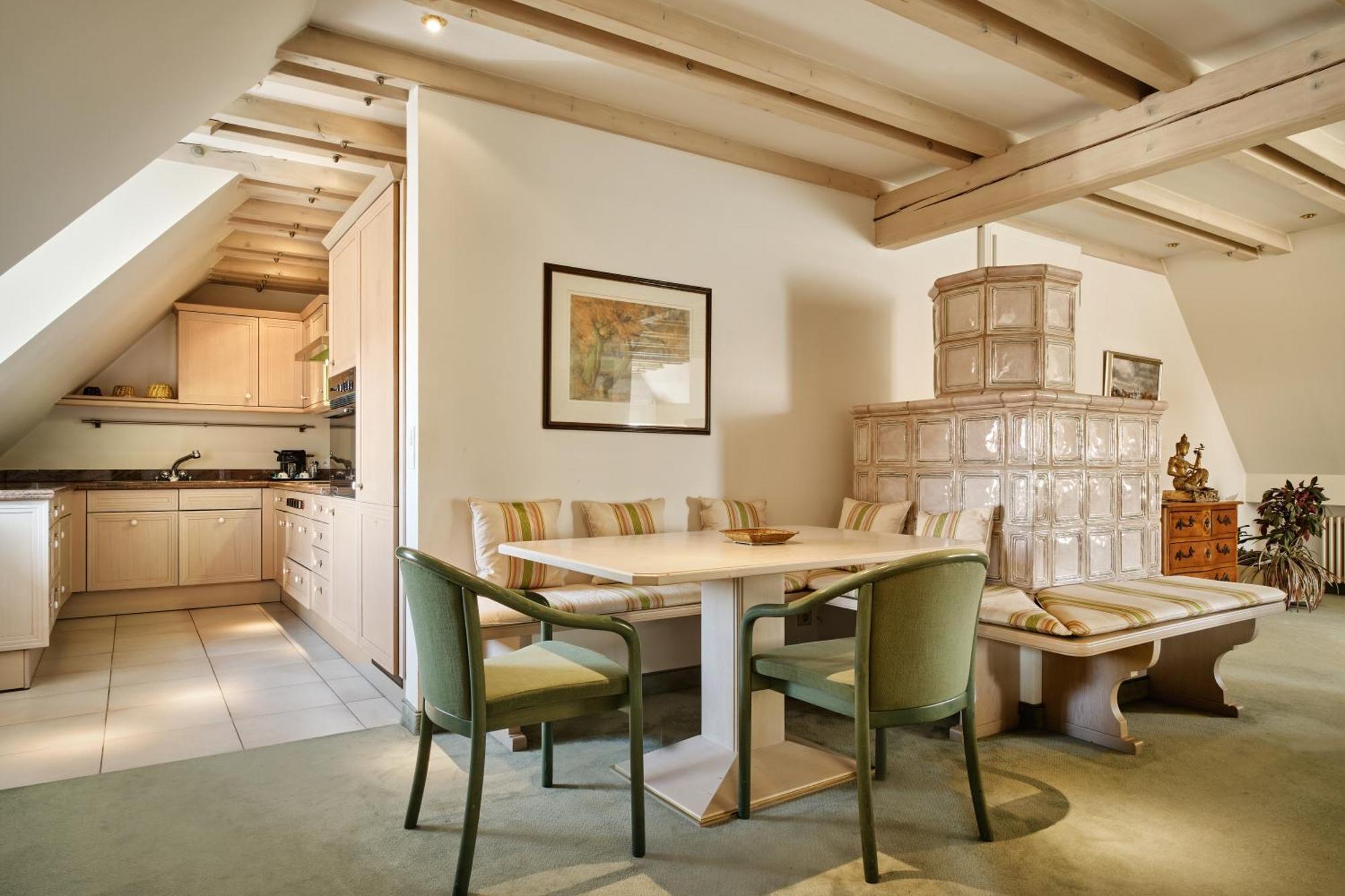 Hotel & A La Cour D'alsace By Happyculture 4*