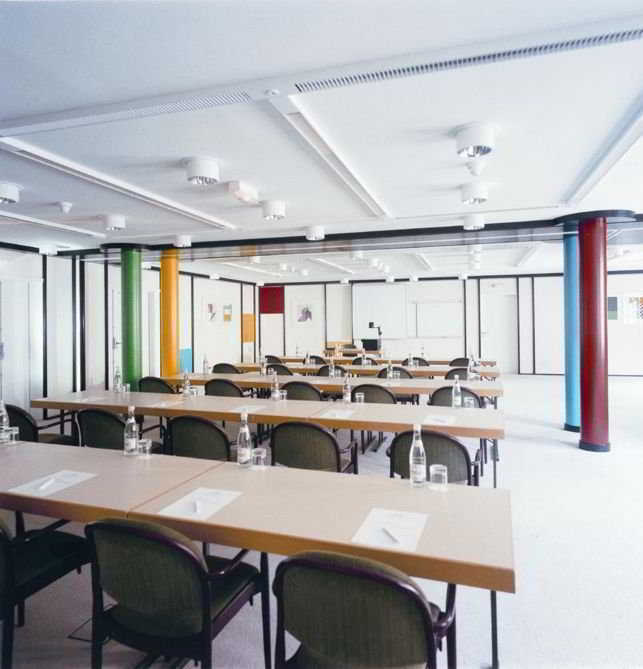 Hotel A La Cour D'alsace 4*
