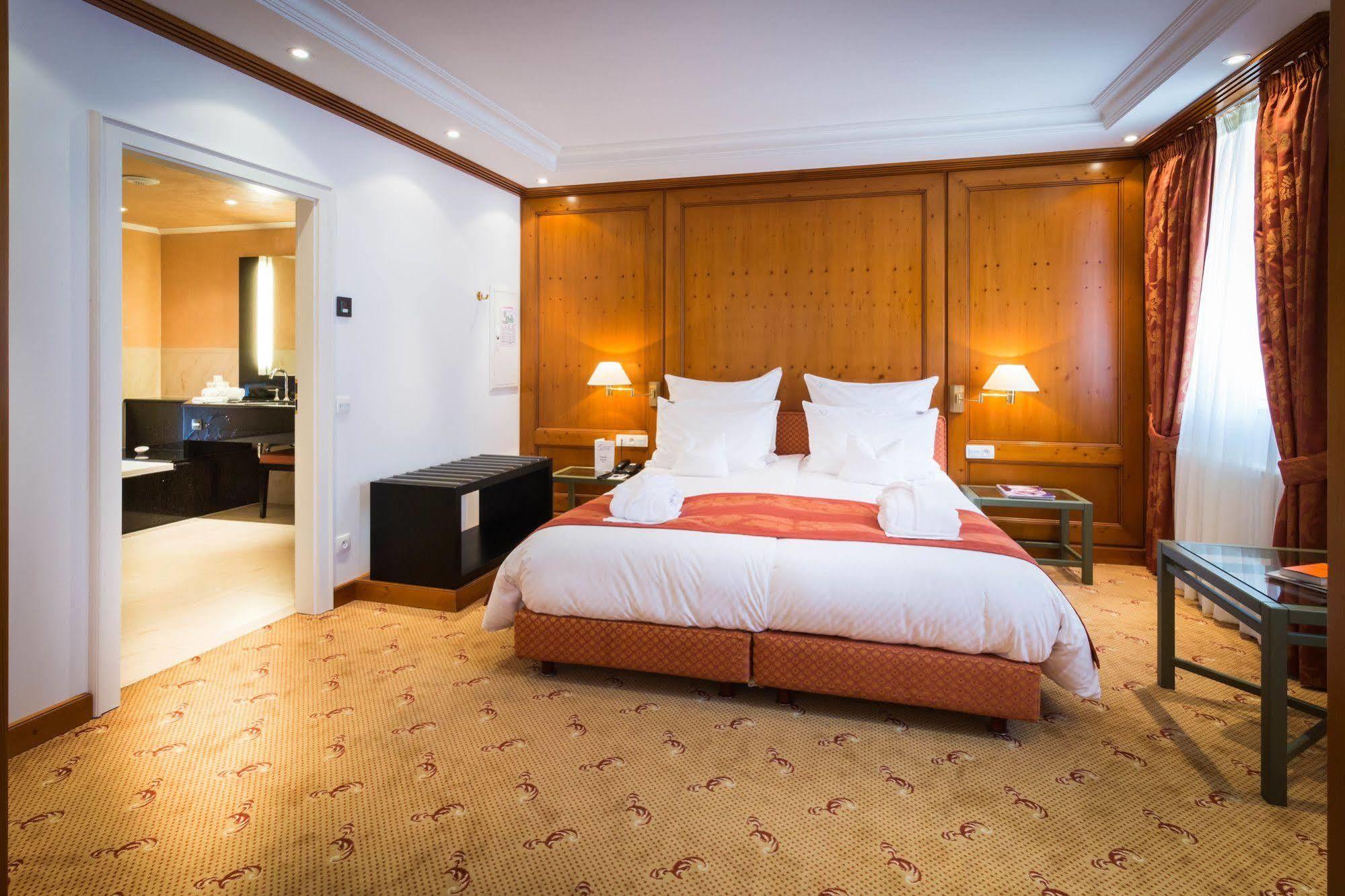 & A La Cour D'alsace By Happyculture Hotel Obernai