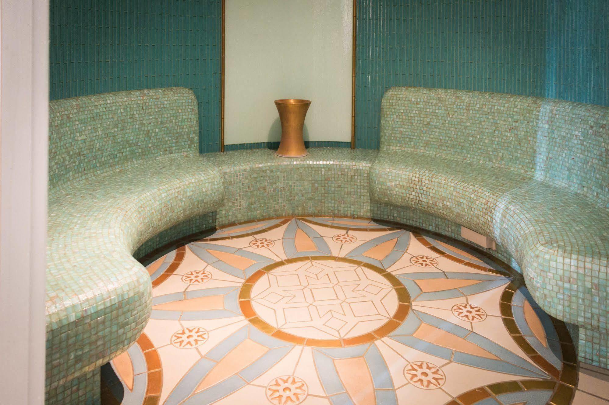 Hotel & A La Cour D'alsace By Happyculture 4*